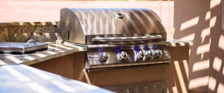 custom outdoor kitchens